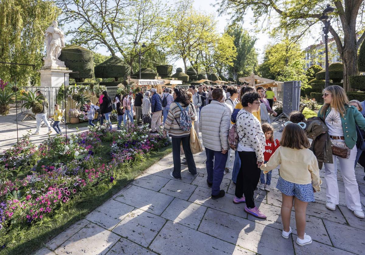Burgos da la bienvenida a su Fiesta de las Flores