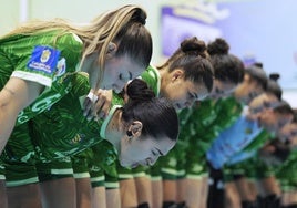 Las jugadoras del Rocasa Gran Canaria se conjuran para ganar en Navarra.