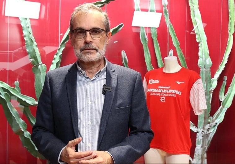 El vicepresidente de la Fundación Canaria Yrichen, Marcial Marrero, en la presentación de la CANARIAS7 Carrera de las Empresas.