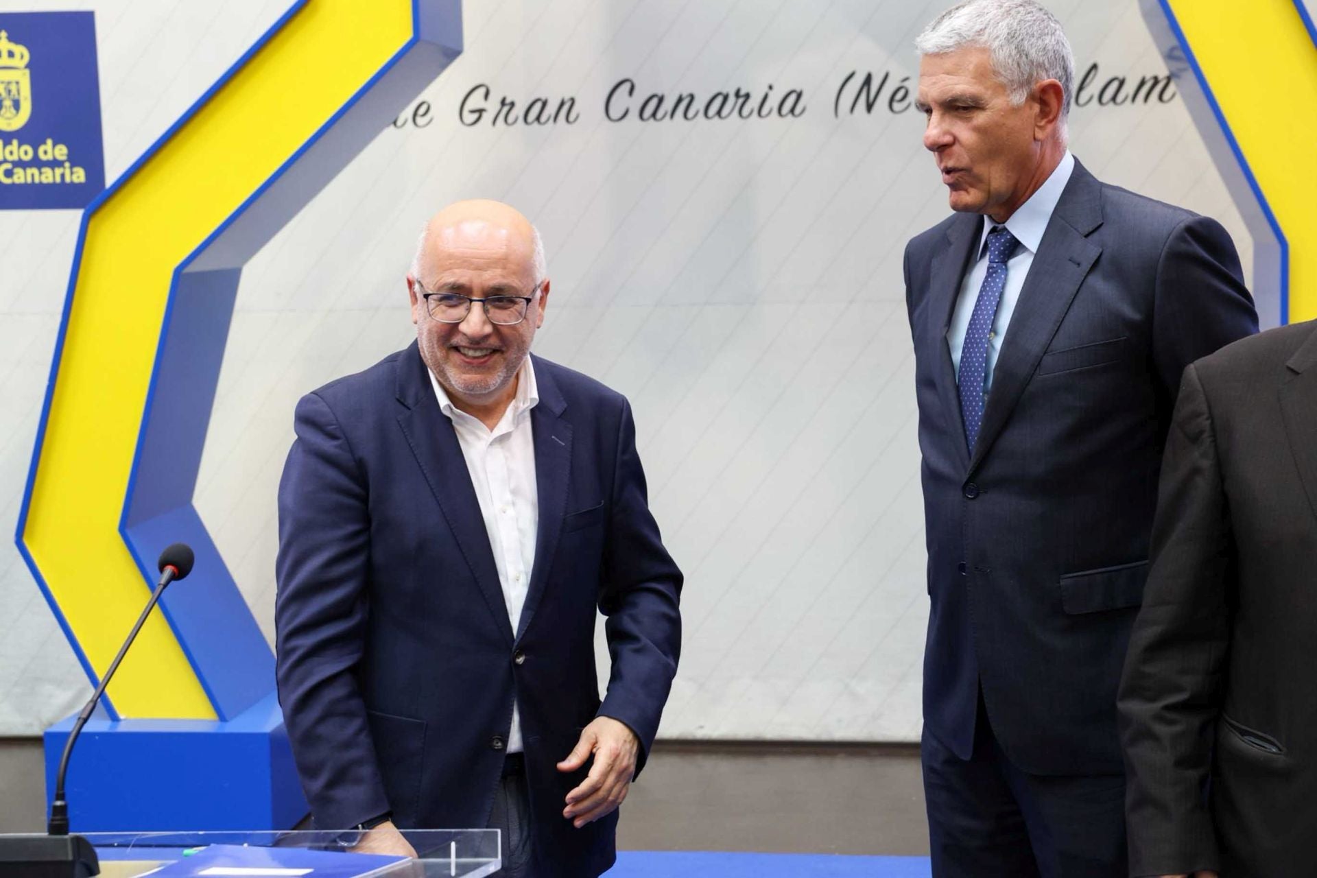 La recepción del guaguas en el Cabildo de Gran Canaria, en imágenes