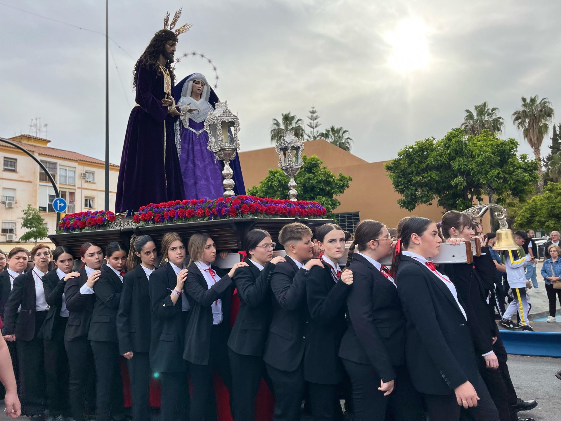 Traslado del Cristo de Medinaceli y la Virgen de la Candelaria.