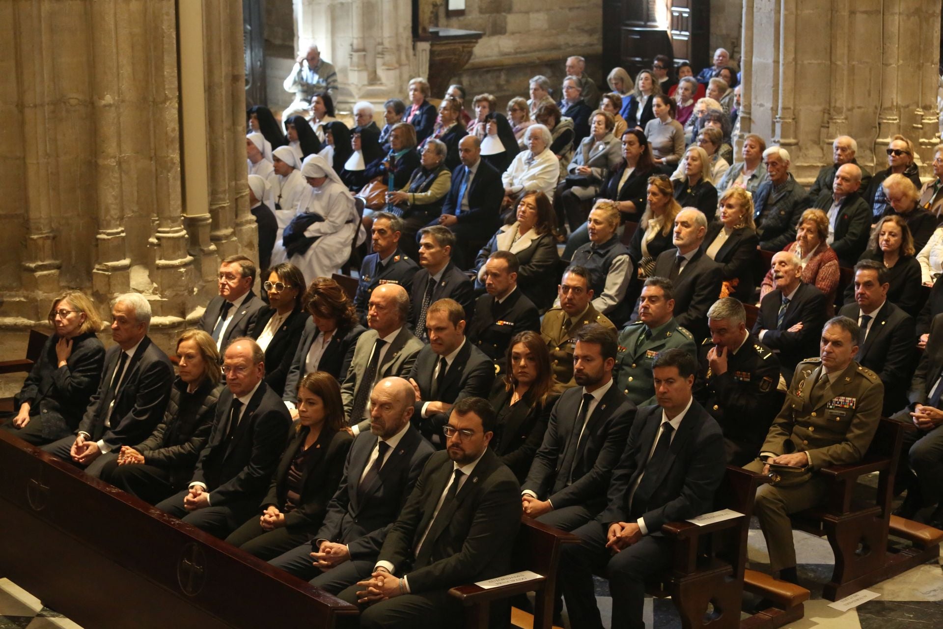 Asturias reza por el Papa Francisco: así ha sido el emotivo funeral en la Catedral de Oviedo