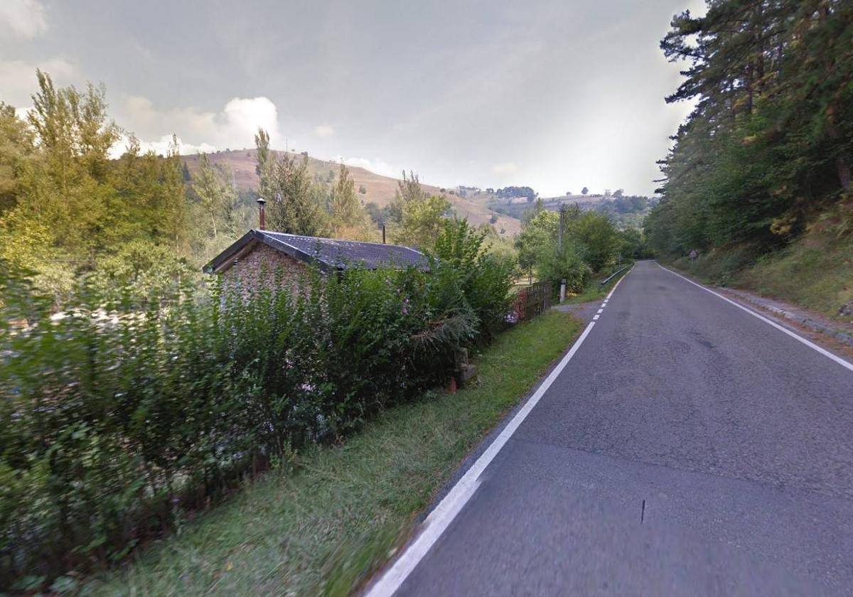 Fomento invertirá 10 millones de euros en la mejora de la carretera Entrambasmestas-Vega de Pas