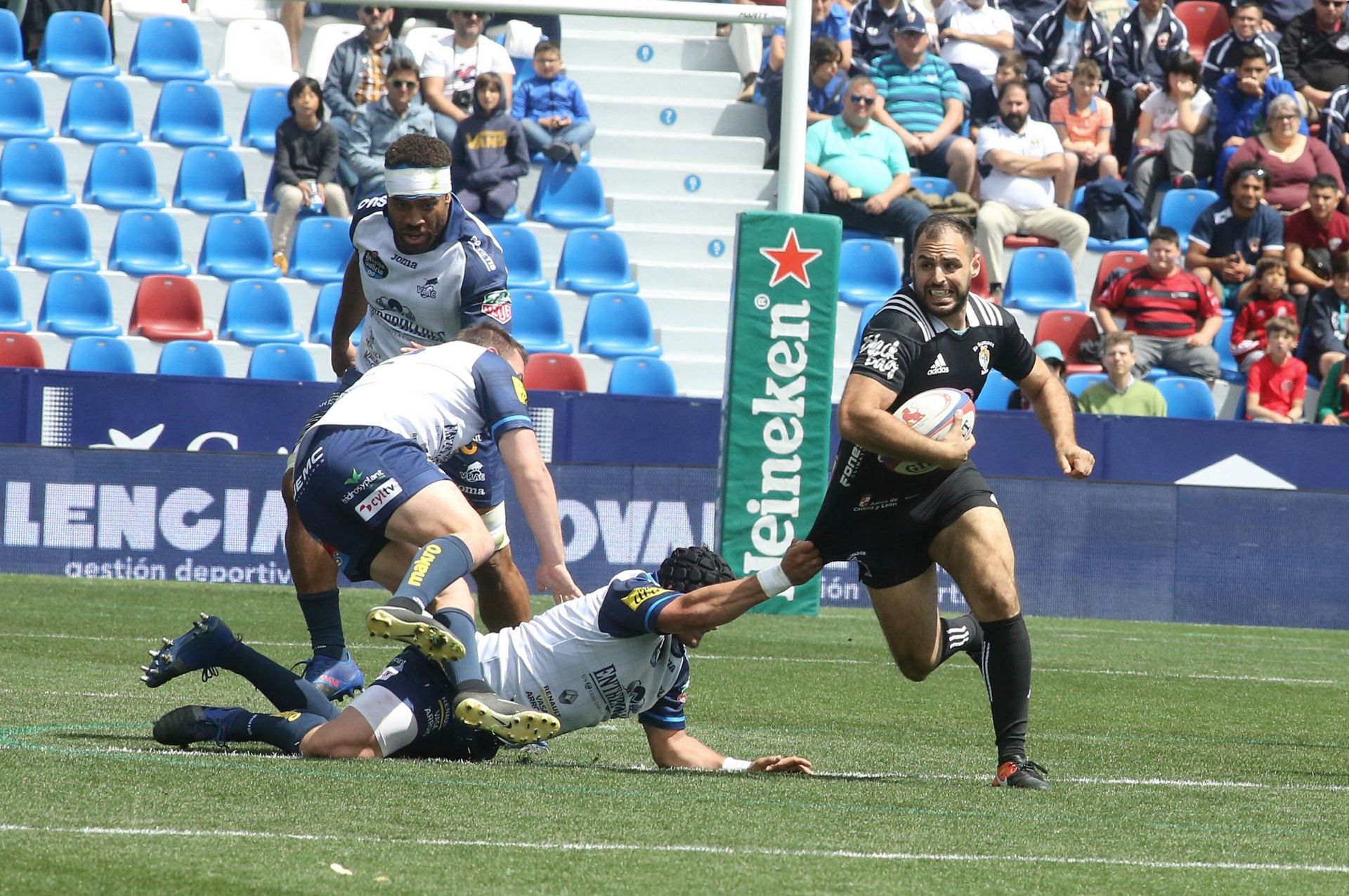 Fotografías de la final de la Copa del Rey de rugby entre el Vrac Quesos Entrepinares y el SilverStorm El Salvador disputada en Valencia