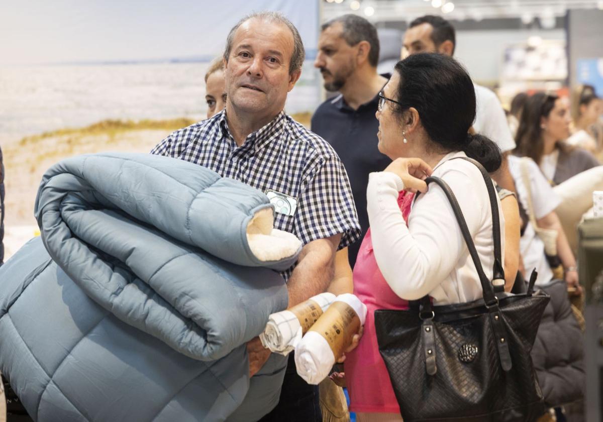 Las fotos de la inauguración de la tienda de la cadena Jysk en Valladolid