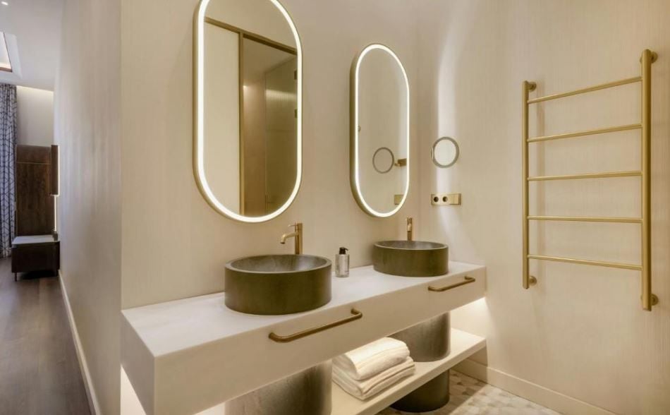 Fotos: Un hotel de 5 estrellas superior abre en el centro de Valencia