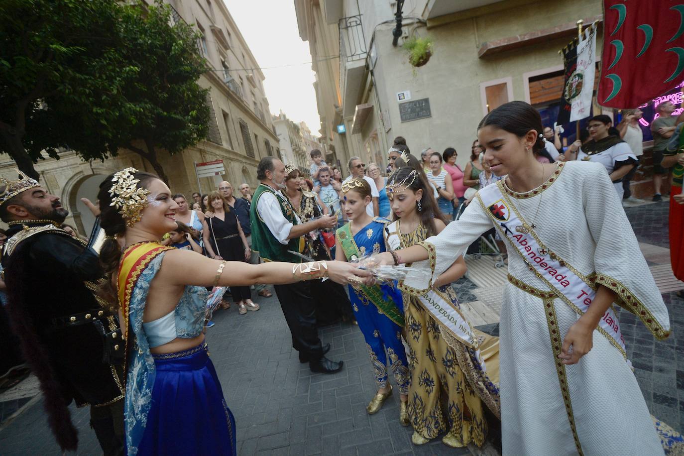 Las imágenes del primer Desfile Infantil de Moros y Cristianos de Murcia