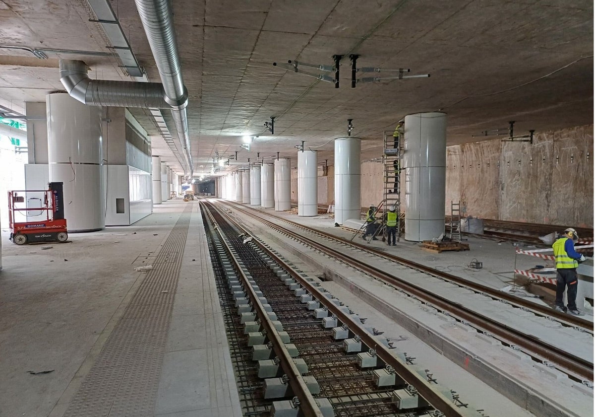 El ministro Óscar Puente anuncia que las obras de la nueva estación de trenes de Murcia concluirán este verano