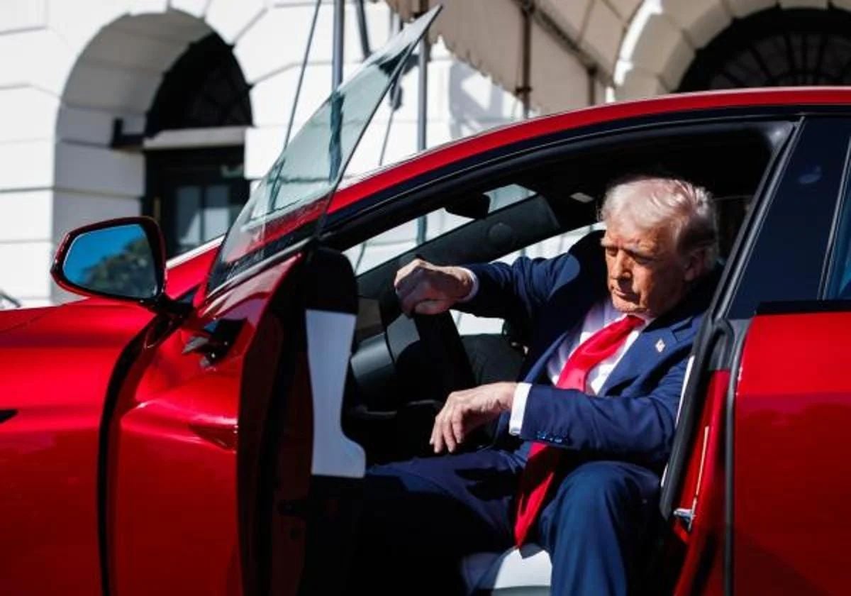 A Trump le molesta que los europeos «no acepten sus coches menos seguros y contaminantes» según T&E