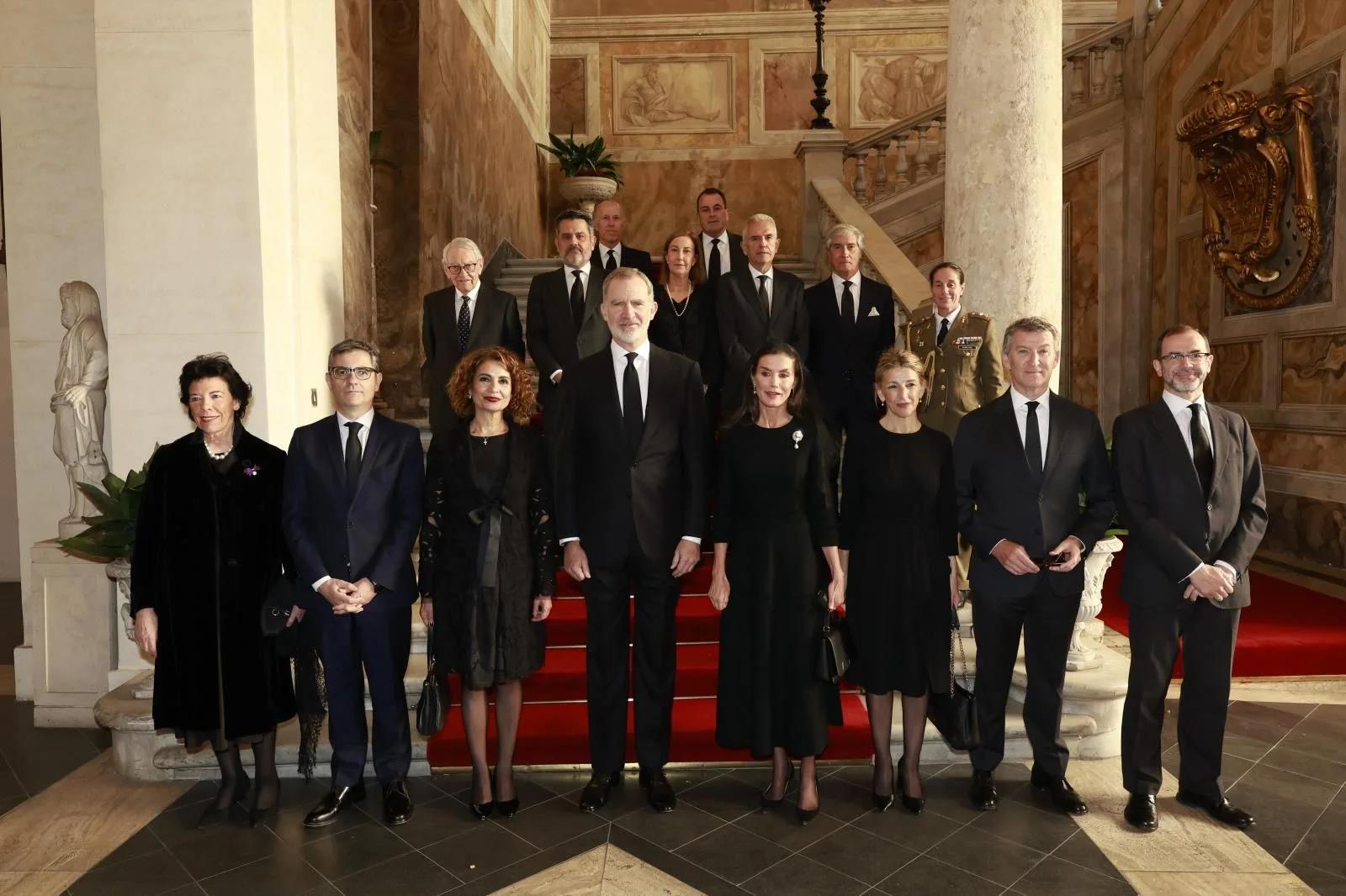 Los Reyes encabezan la delegación española en el funeral del Papa Francisco