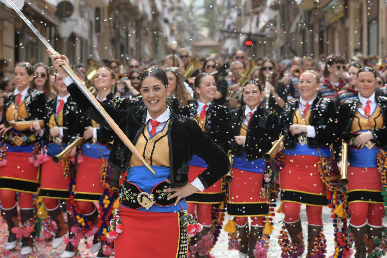 Los contrabandistas culminan la Entrada cristiana de Alcoi